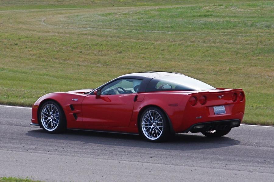  Chevrolet Covette ZR1 on Track 2009 года  (фото 55 из 65)